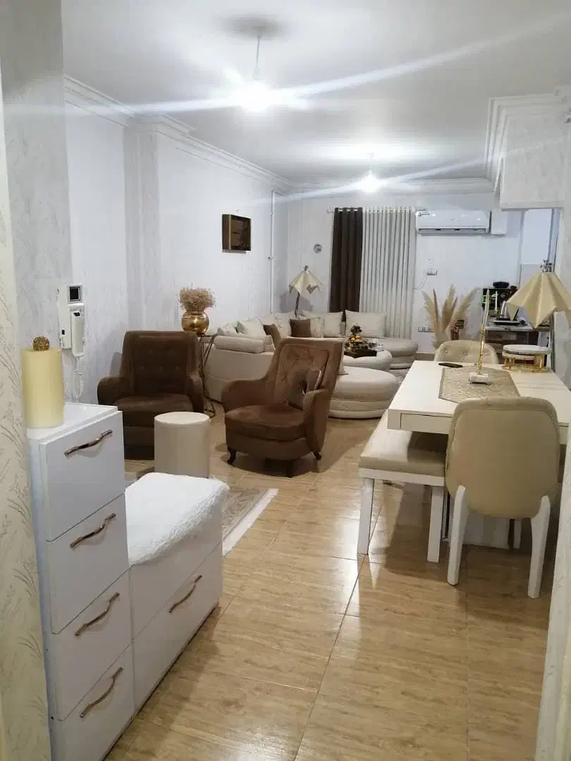 ۸۰ متر ۲ خواب سند دار ط ۳ ،پارکینگ منظریه ،ولیعصر|فروش آپارتمان|رشت, منظریه|دیوار