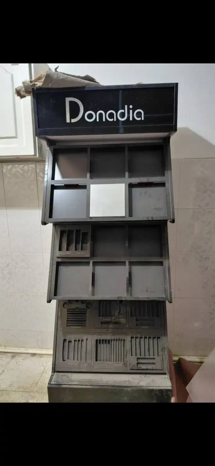 ویترین  لوازم آرایشی مغازه|فروشگاه و مغازه|قرچک, زیبا شهر|دیوار