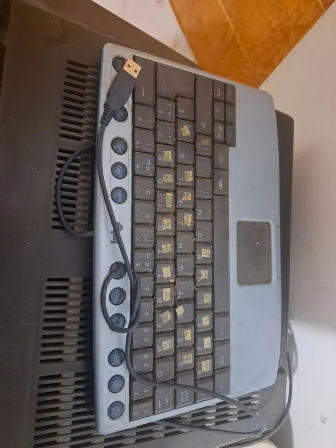 مانیتور و کیبورد|قطعات و لوازم جانبی رایانه|ساری, |دیوار