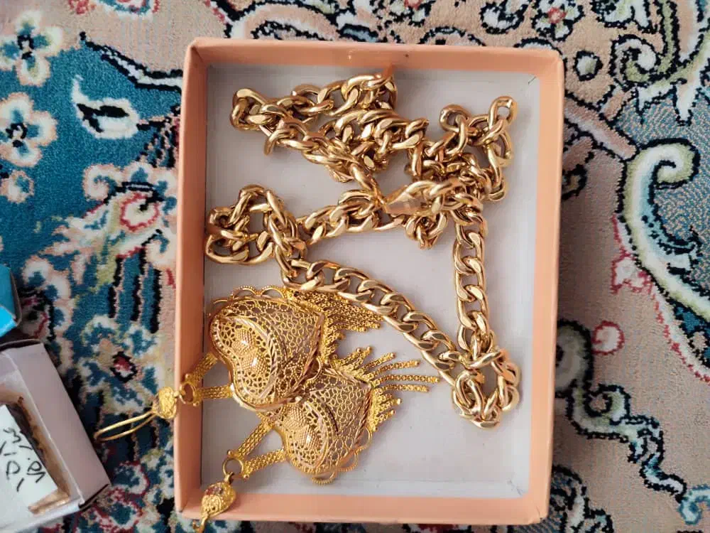 طلا آب شده یه قیمت تابلو|جواهرات|شاهین‌شهر, خانه کارگر|دیوار