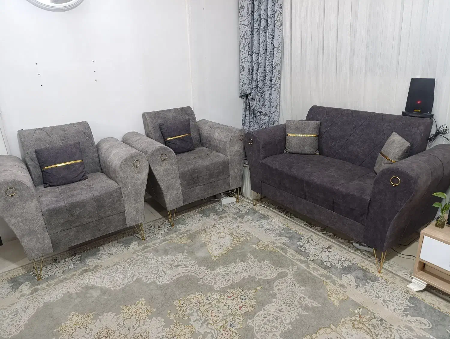 مبل هفت نفره در حد نو|مبلمان خانگی و میز عسلی|مشهد, کوی المهدی|دیوار