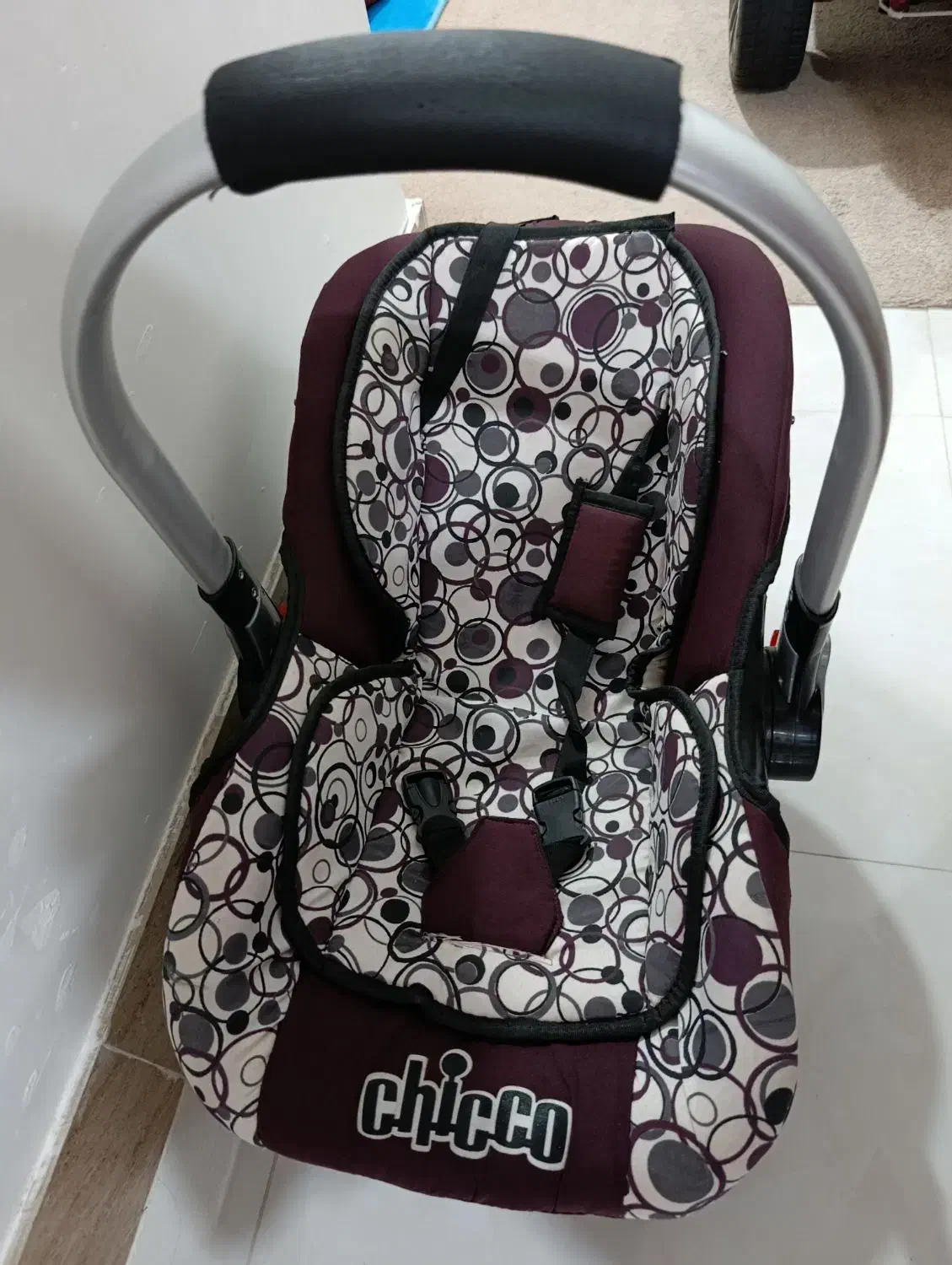 کریر|کالسکه و لوازم جانبی|الیگودرز, |دیوار