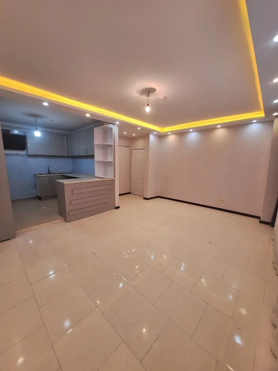 فروش آپارتمان سهند فاز۳ (املاک عزیزی)|فروش آپارتمان|سهند, |دیوار