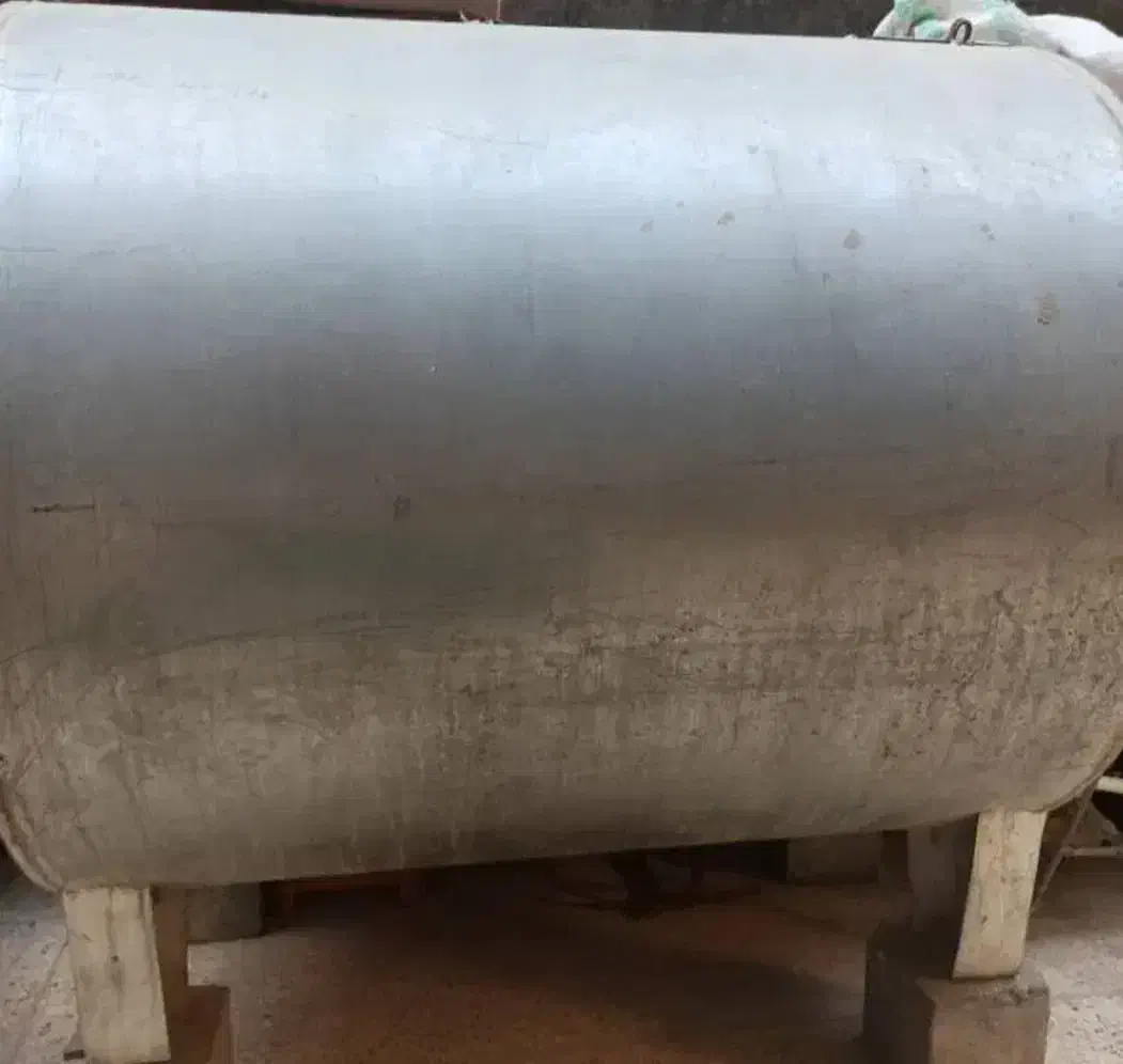 دو عدد مخزن گالوانیزه آب ۸۰۰ لیتری|مصالح و تجهیزات ساختمان|شاهین‌شهر, اقبال لاهوری|دیوار