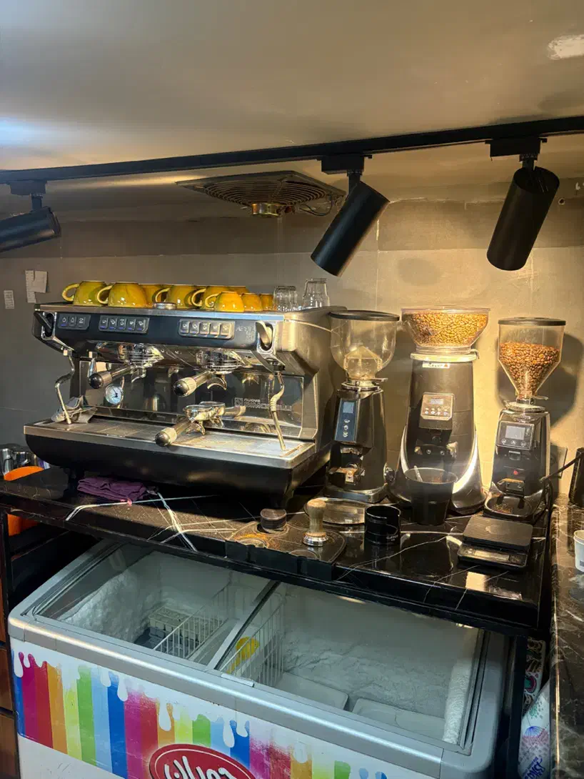 تجهیزات کافه مجهز و بروز|کافیشاپ و رستوران|قم, زنبیل آباد|دیوار