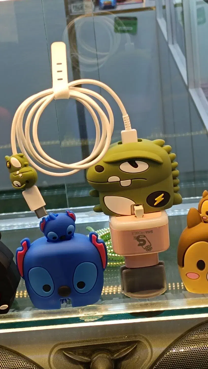 محافظ آداپتور ۲۵ وات|لوازم جانبی موبایل و تبلت|لردگان, |دیوار