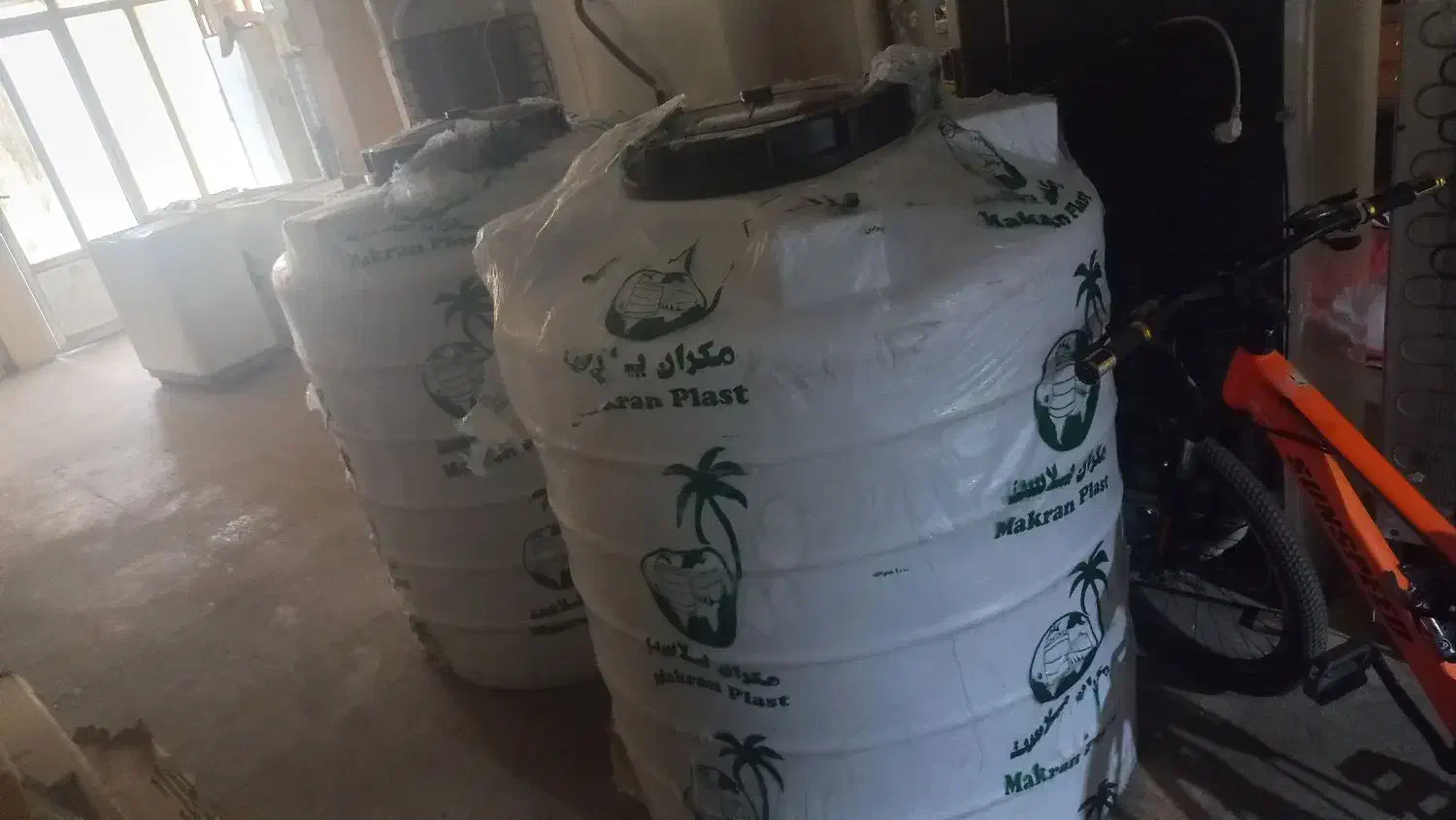 تانک ۱۰۰۰ لیتری پلیمری ۳ لایه|مصالح و تجهیزات ساختمان|شهرکرد, |دیوار