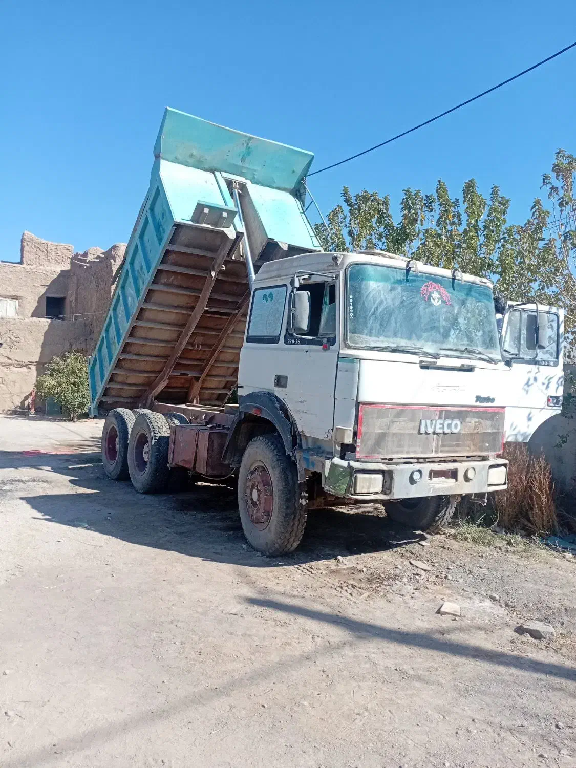 کامیون|خودرو سنگین|هلالی, |دیوار