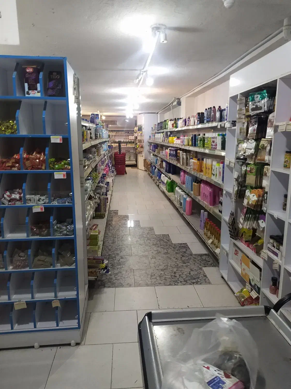 کلیه لوازم فروشگاه زنجیره قیمت توافقی|فروشگاه و مغازه|ساری, |دیوار
