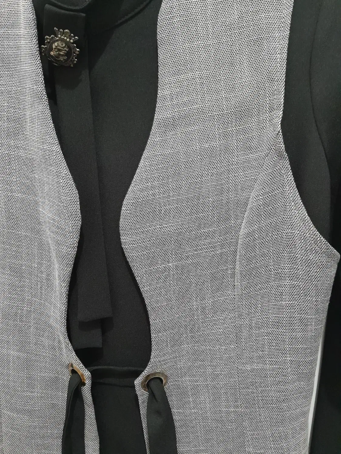 مانتو|لباس|زاغه, |دیوار