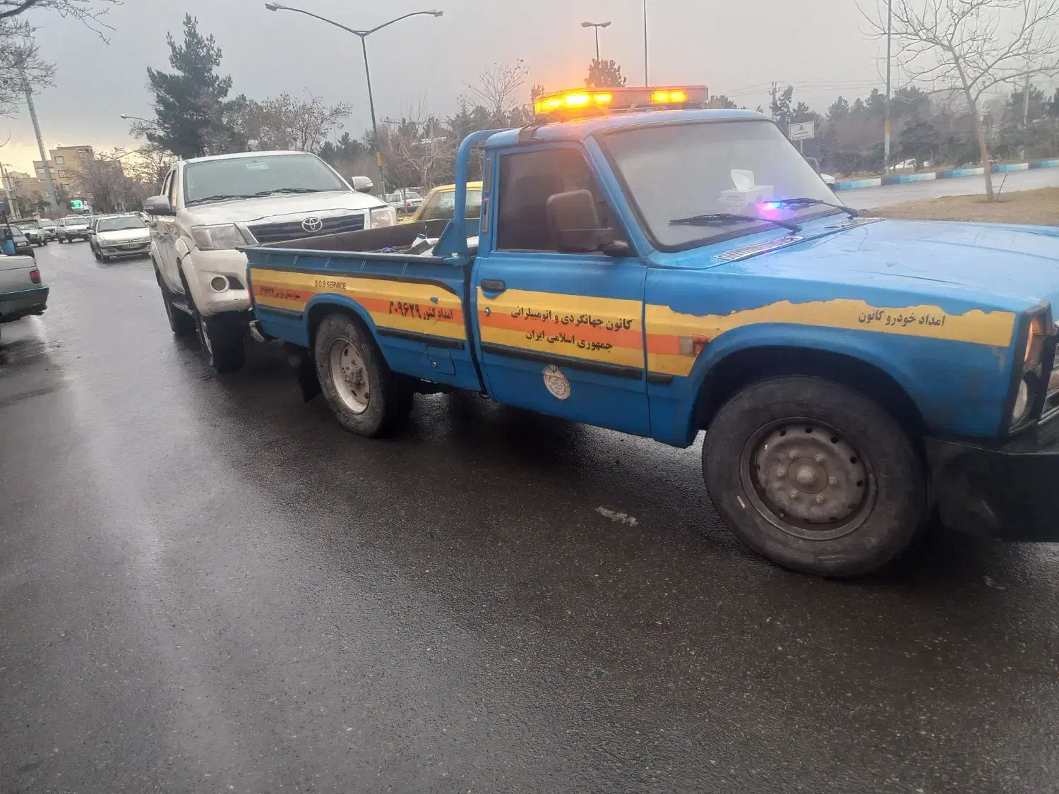 امدادخودرو بستان اباد شبانه روزی|خدمات حمل و نقل|بستان آباد, |دیوار