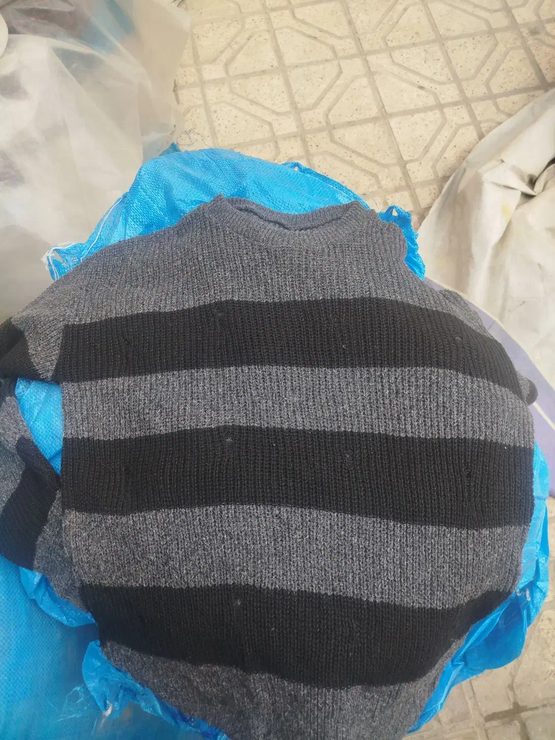 تاناکور|لباس|سبزوار, نواب صفوی|دیوار