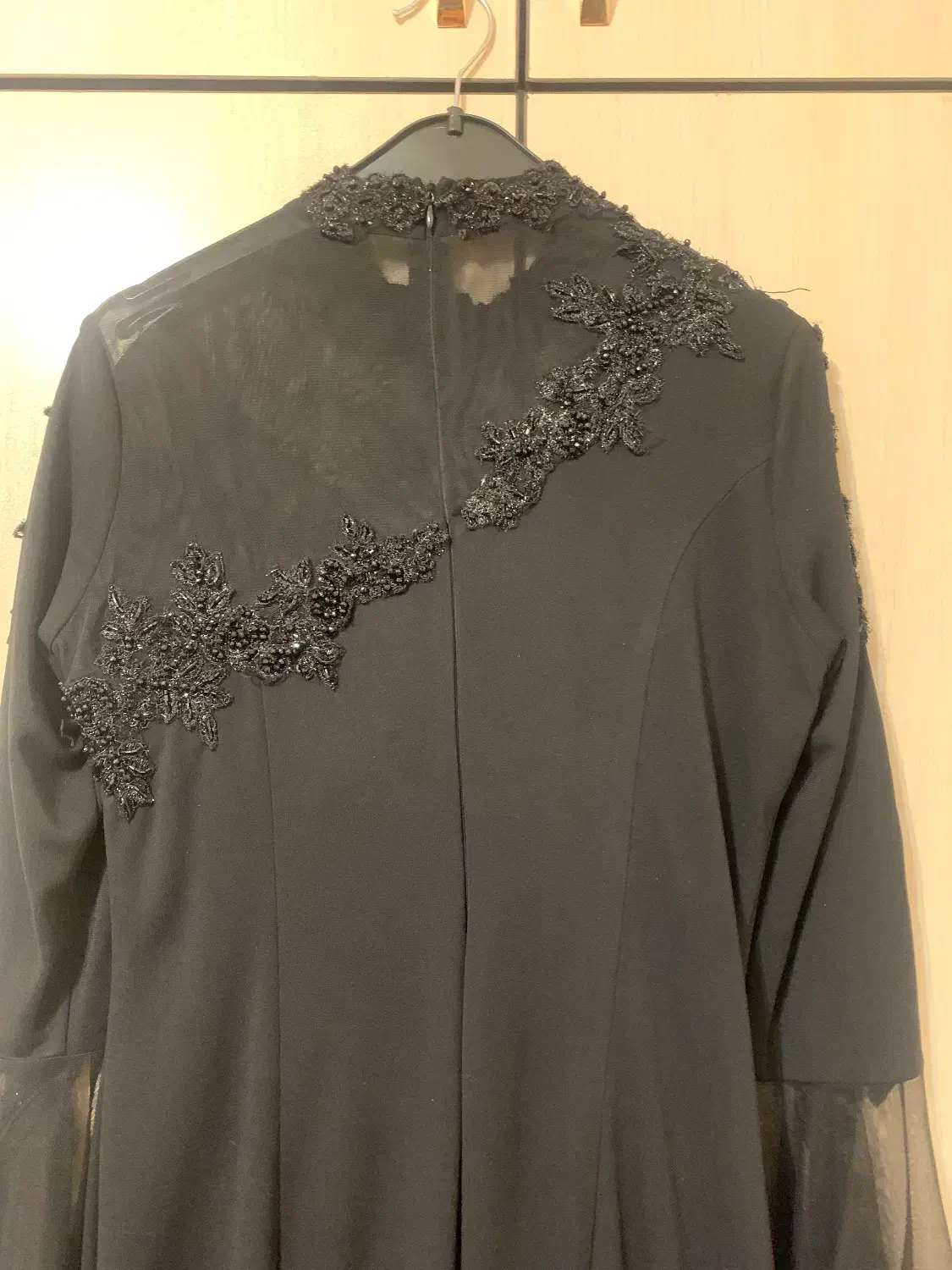 لباس مجلسی|لباس|شهرکرد, |دیوار