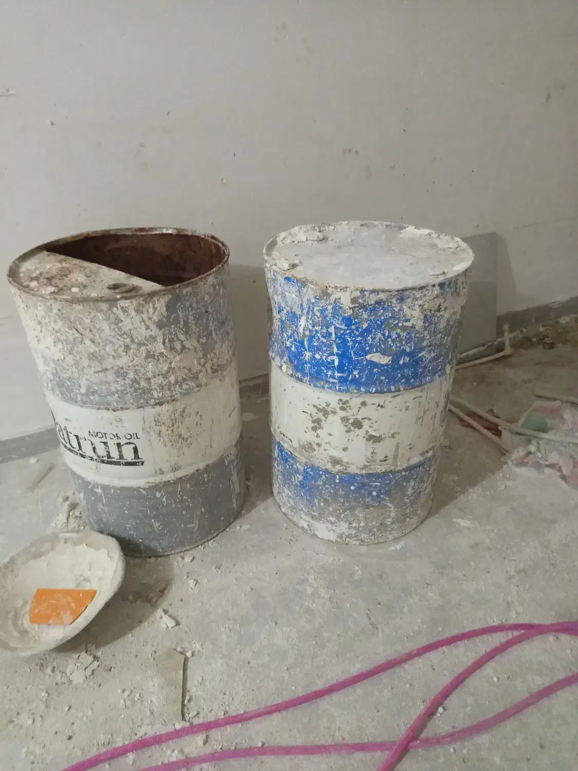 بشکه روغنی|مصالح و تجهیزات ساختمان|سبزوار, شرق کال میانی|دیوار