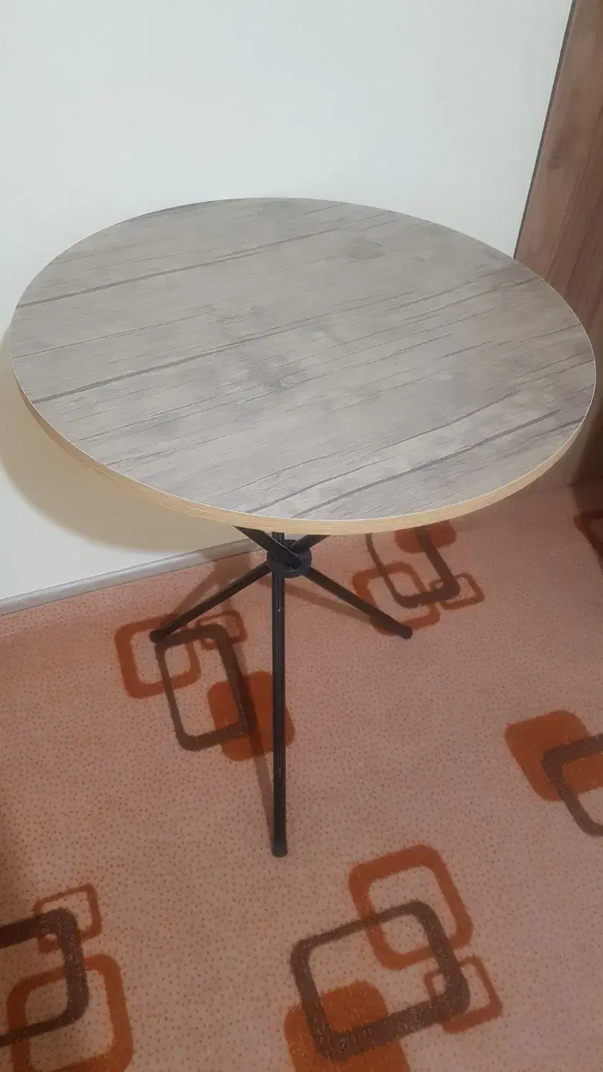 میز خاطره|میز و صندلی غذاخوری|پرند, فاز ۶|دیوار