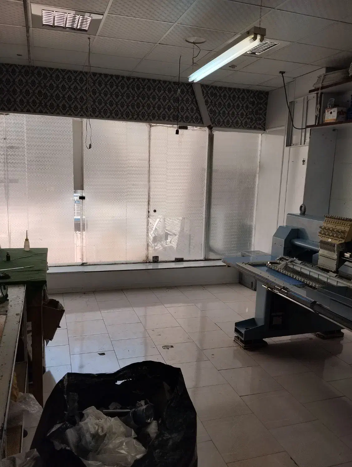 تولیدی کارگاهی 85متر با جواز گلدوزی بر لبافی نژاد|اجارهٔ دفتر کار، اتاق اداری، مطب|تهران, شیخ هادی|دیوار