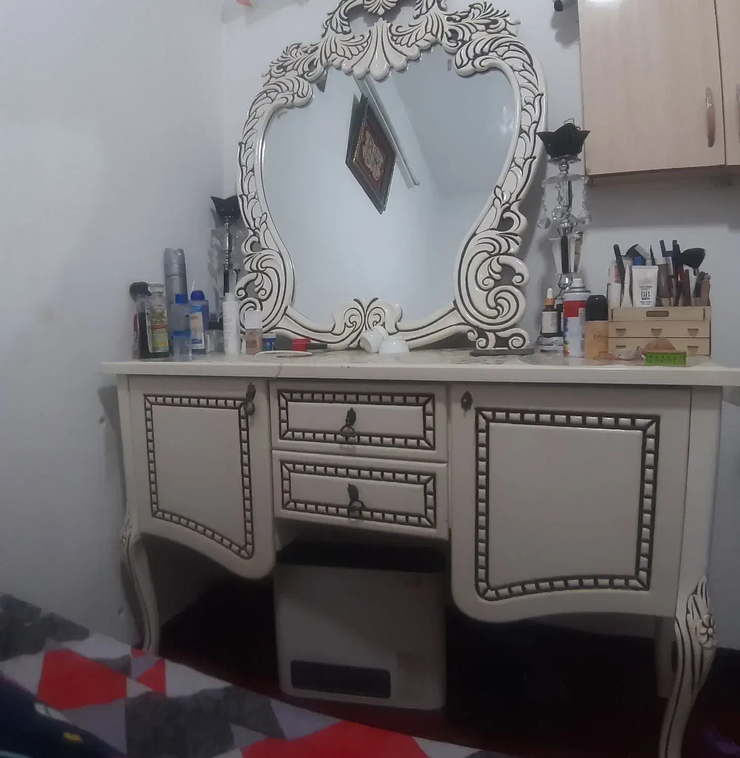 آینه و دراور|مبلمان خانگی و میز عسلی|مشهد, امیریه|دیوار