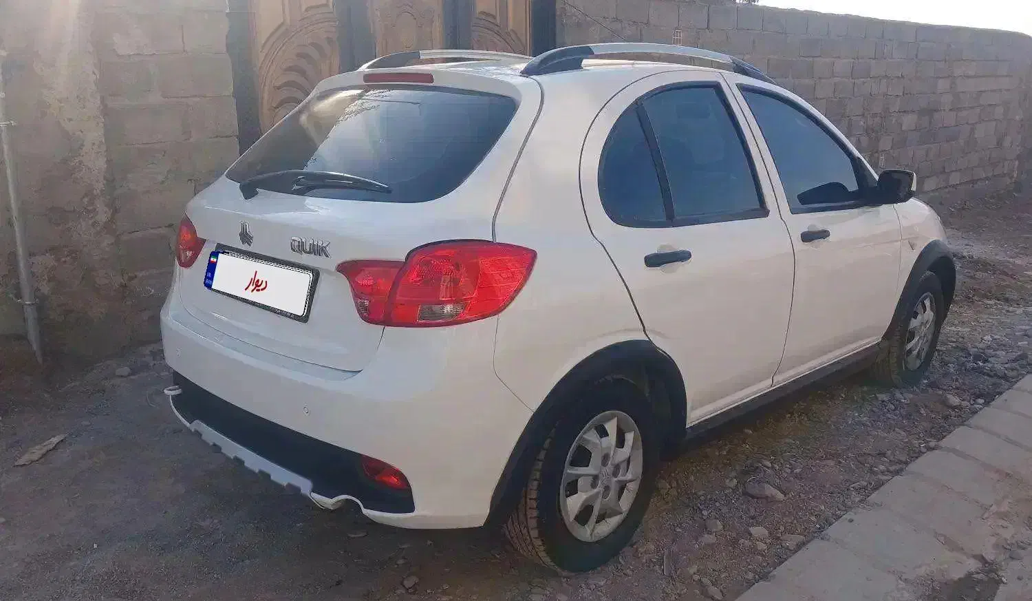 کوییک MTM.  بی خط و خش. کم کارکرد.|خودرو سواری و وانت|میانه, |دیوار