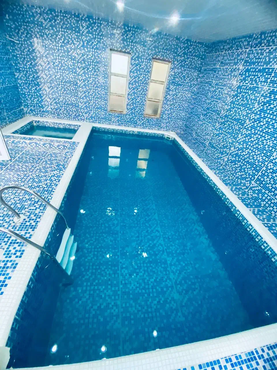 ویلا لوکس نوساز با استخر وجکوزی داغ جاده باغرود|اجارهٔ کوتاهمدت ویلا و باغ|سبزوار, عظیمیان|دیوار