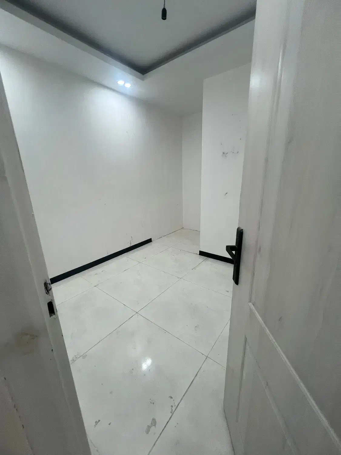 اپارتمان 100 متر نوساز با پارکینگ فرهنگیان رجایی|فروش آپارتمان|رباطکریم, رباطکریم|دیوار