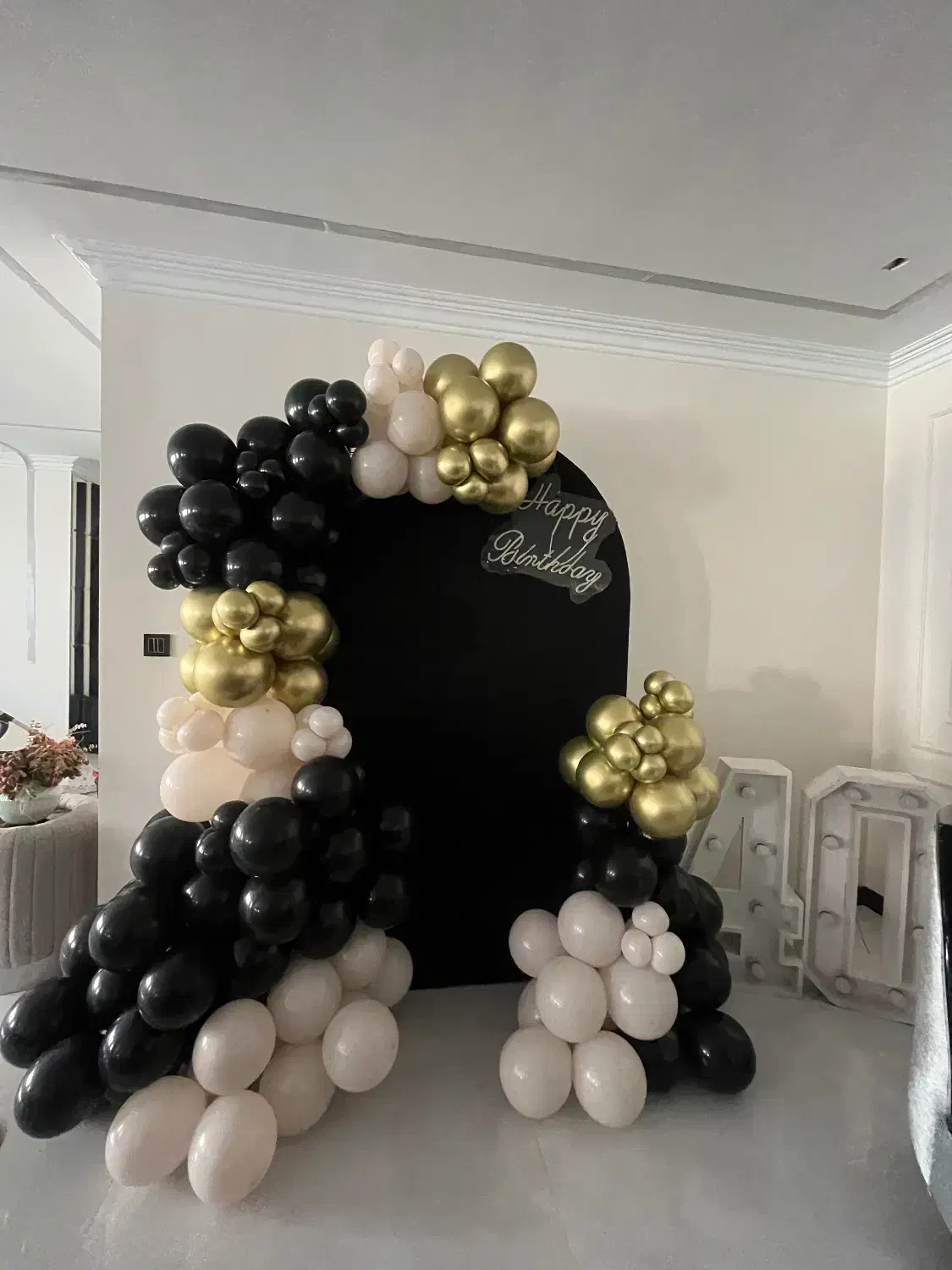 بادکنک آرایی جشن تولد و گل آرایی و تجهیزات مراسم|خدمات پذیرایی، مراسم|تهران, پاسداران|دیوار