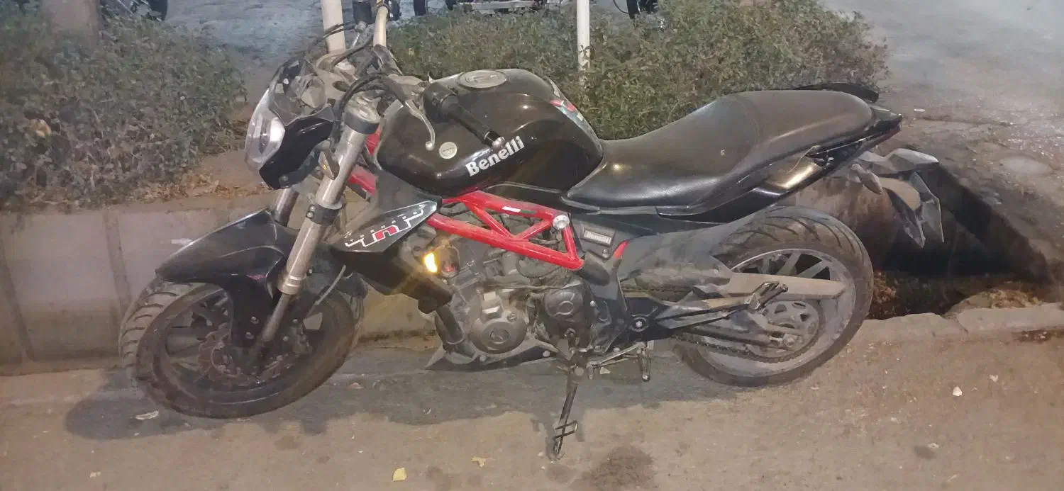 موتور بنلی ۳۰۰ مدل ۹۶ فروشی|موتورسیکلت|بجنورد, |دیوار