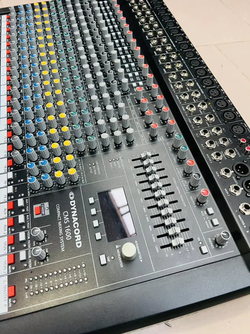 گروه موسیقی بابهترین سیستم روز دنیا|خدمات پذیرایی، مراسم|خرم‌آباد, |دیوار