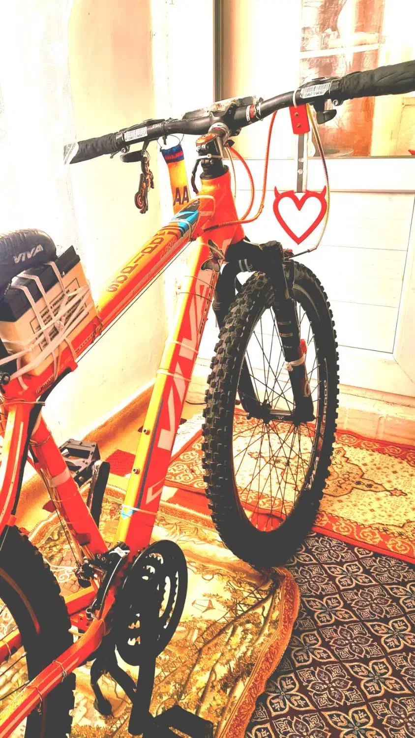 دوچرخه|دوچرخه، اسکیت، اسکوتر|چهارباغ, |دیوار