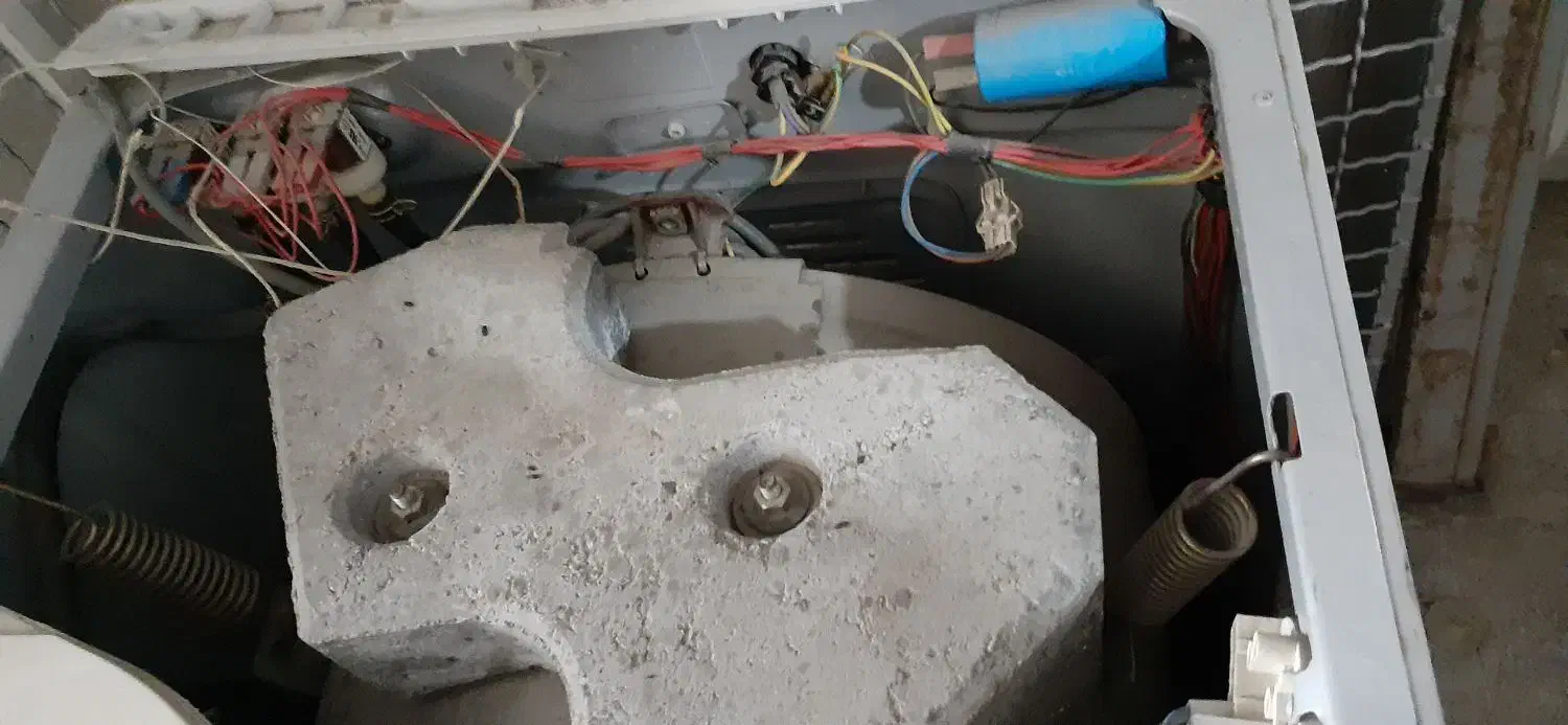 2عدد ماشین لباسشویی. ماشین کهنه شویی|ماشین لباسشویی و خشک‌کن لباس|تبریز, |دیوار