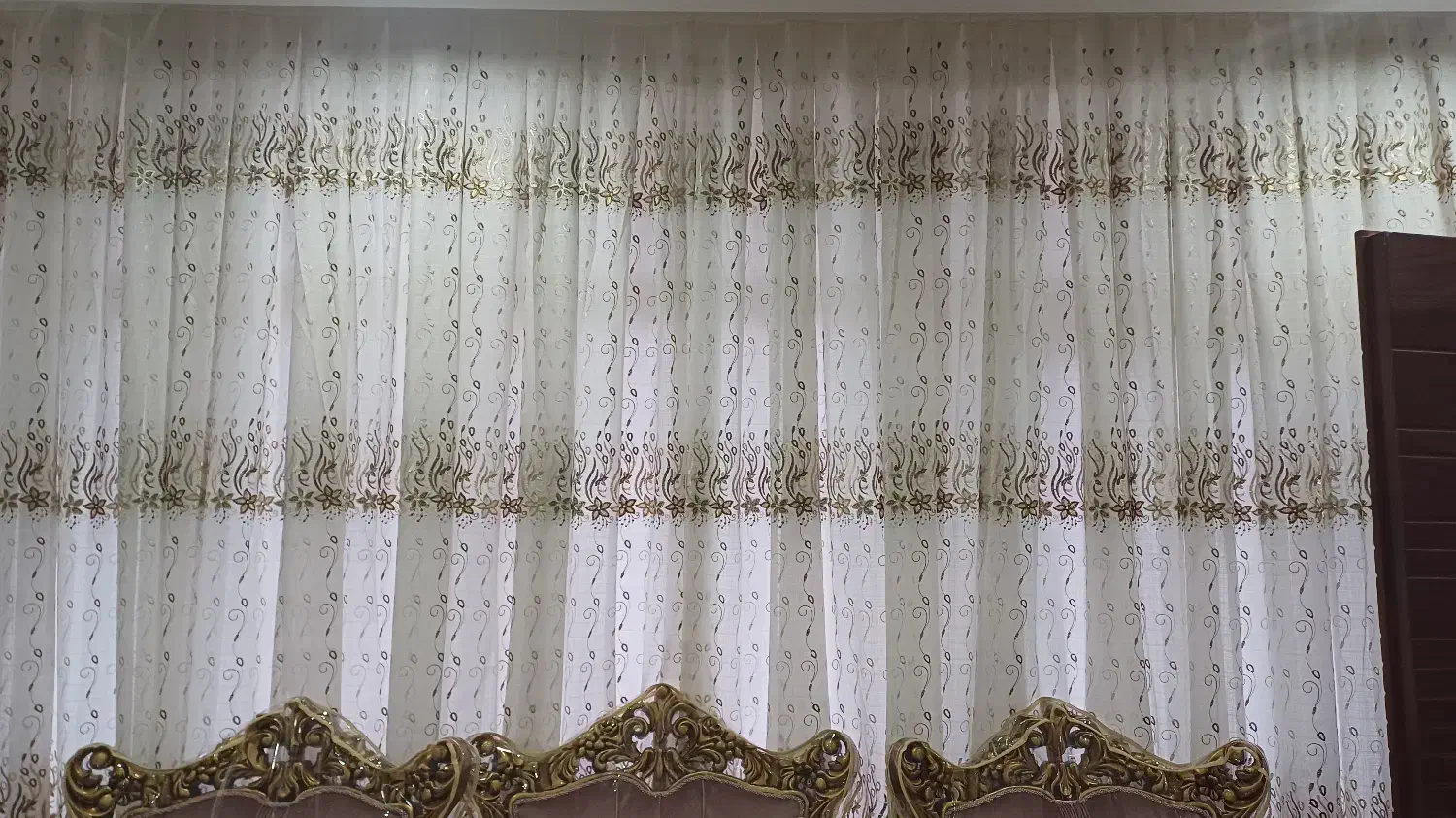 پرده|پرده، رانر، رومیزی|ابریشم, |دیوار