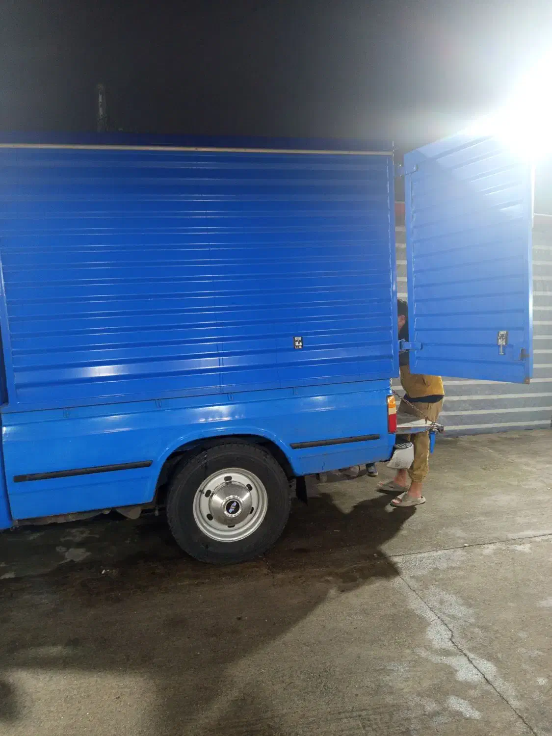 اطاق مسقف شرکتی سفارشی|قطعات یدکی و لوازم جانبی|رشت, تازه آباد|دیوار