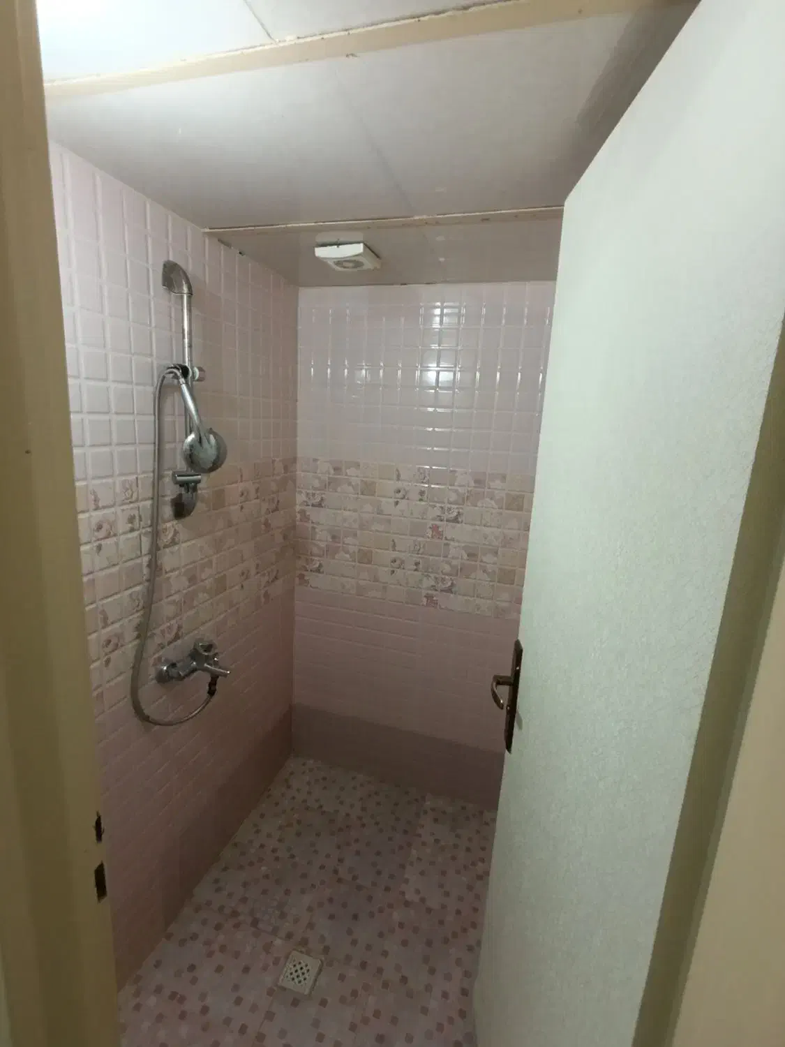 آپارتمان ۶۳ متری رهن و اجاره