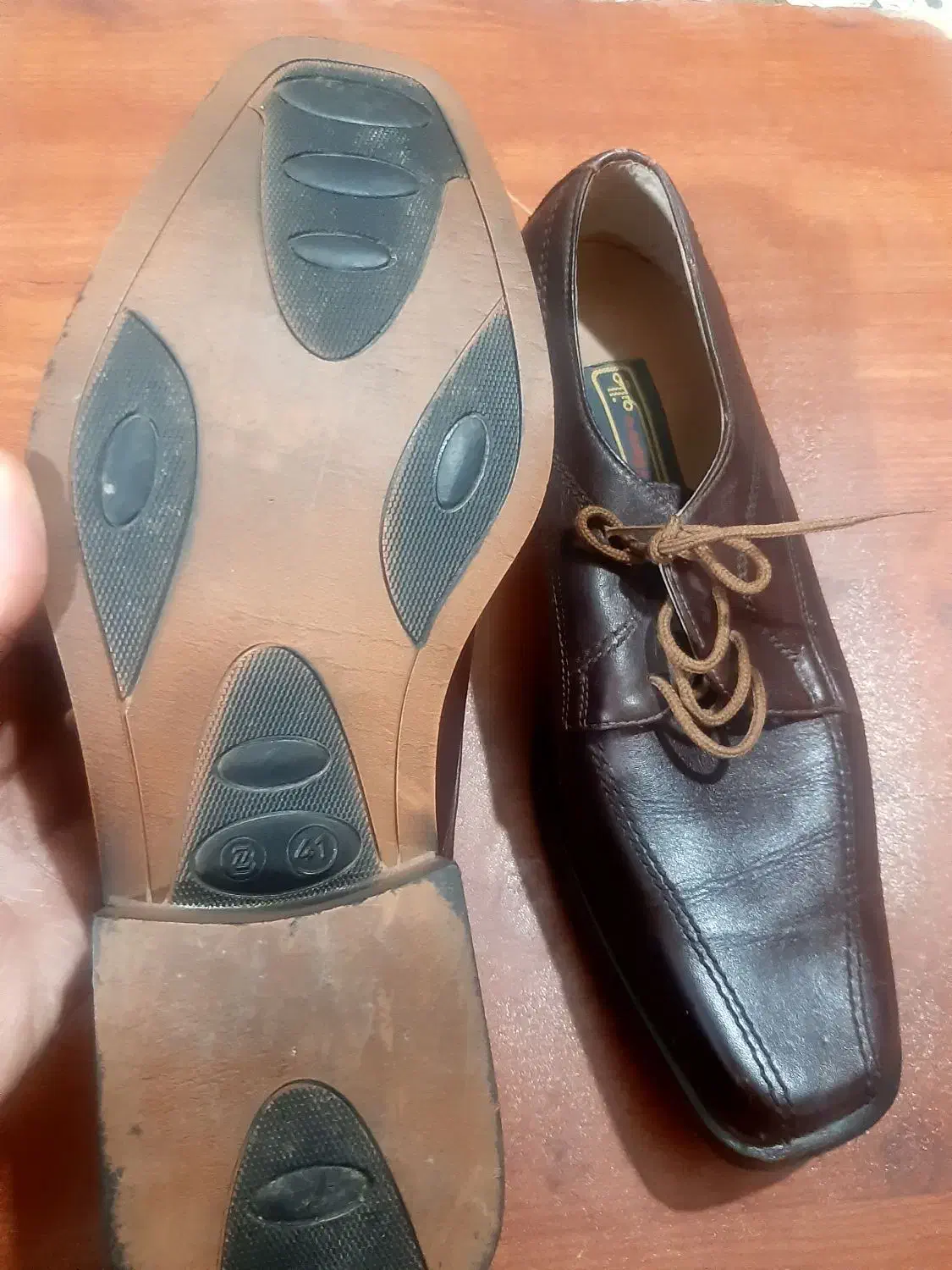 کفش و بوت چرم مردانه سایز ۴۰ و ۴۱ میلانو و بهشتیان|کیف، کفش، کمربند|اصفهان, کوی امیریه|دیوار