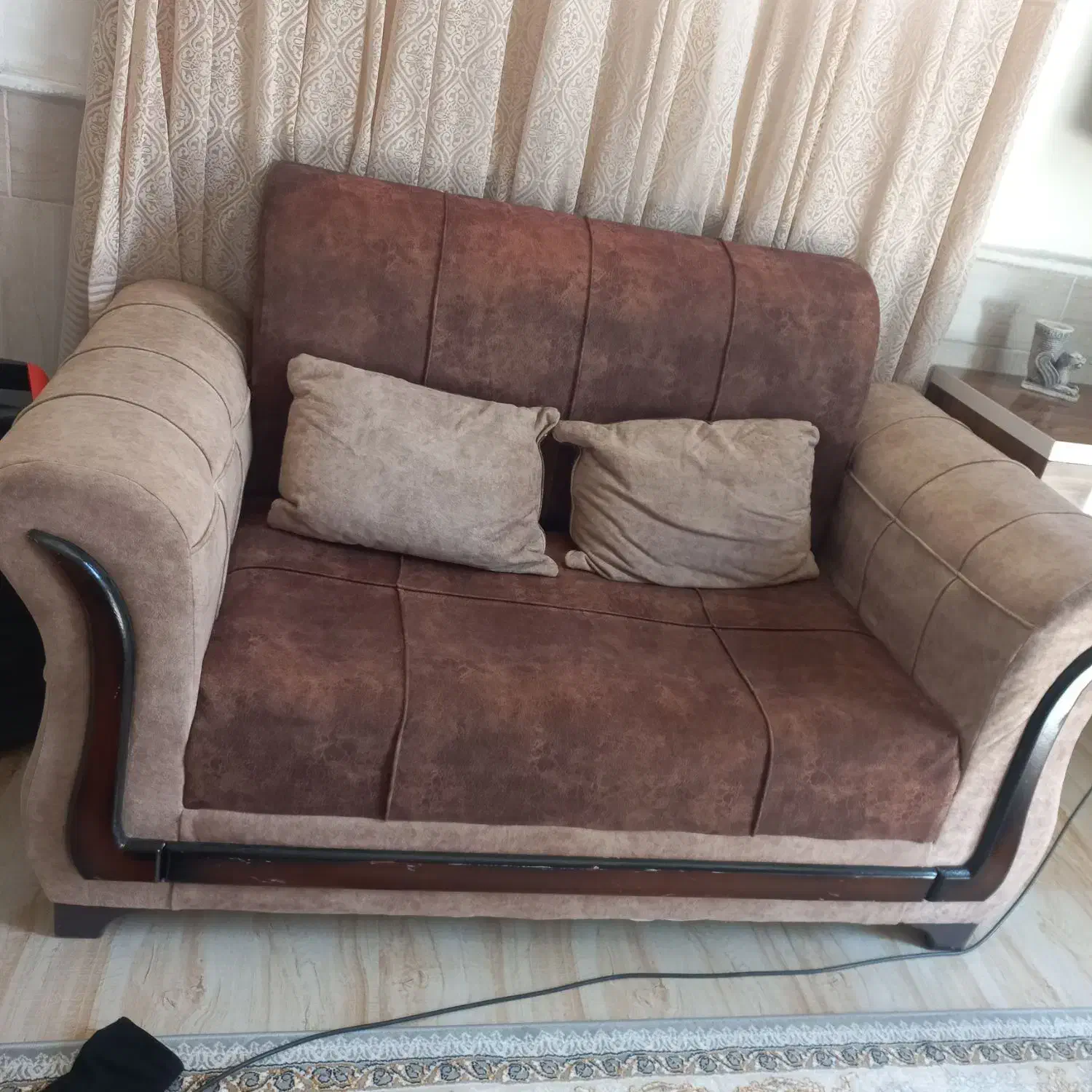 مبل ۷نفره|مبلمان خانگی و میز عسلی|زبرخان, |دیوار