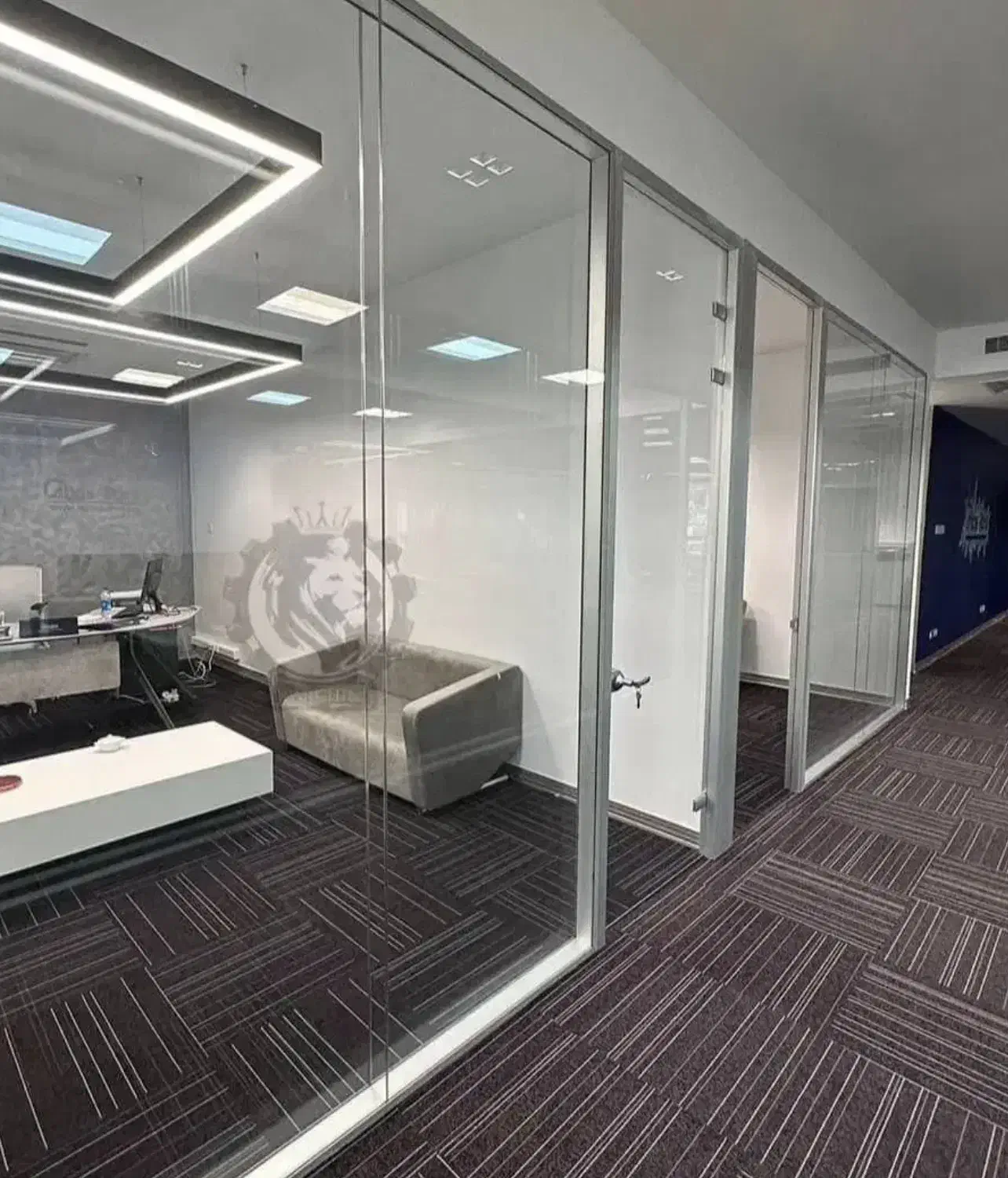 ویلایی شهرک غرب دربست ۱۱۰۰ متر بنا/ اداری