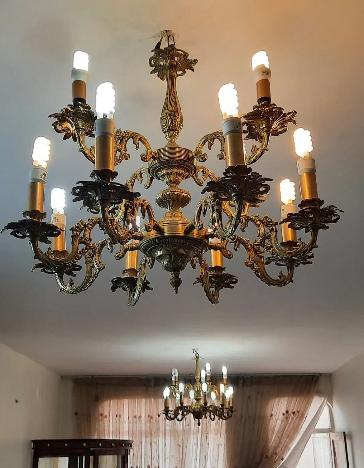 یک جفت لوستر برنج 12 و 15 شاخه اصلی در حد نو|لوستر و چراغ آویز|تهران, نیروی هوایی (پیروزی)|دیوار