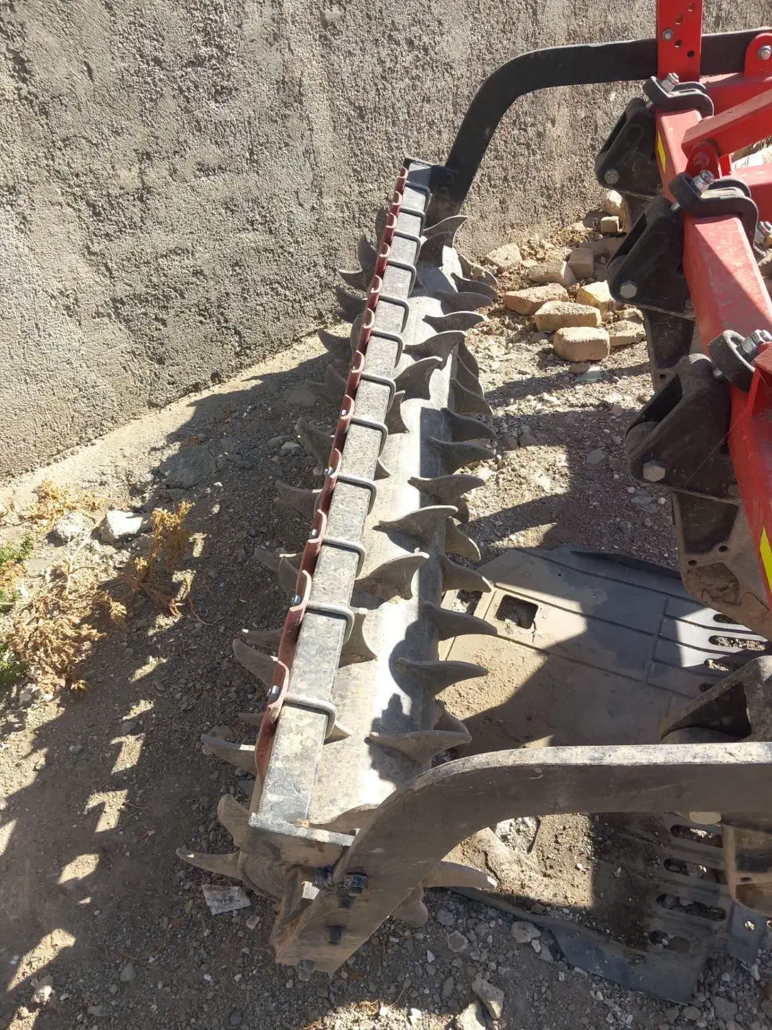 چیزل ۷ شاخه در حد نو|ماشین‌آلات صنعتی|کنگاور, |دیوار