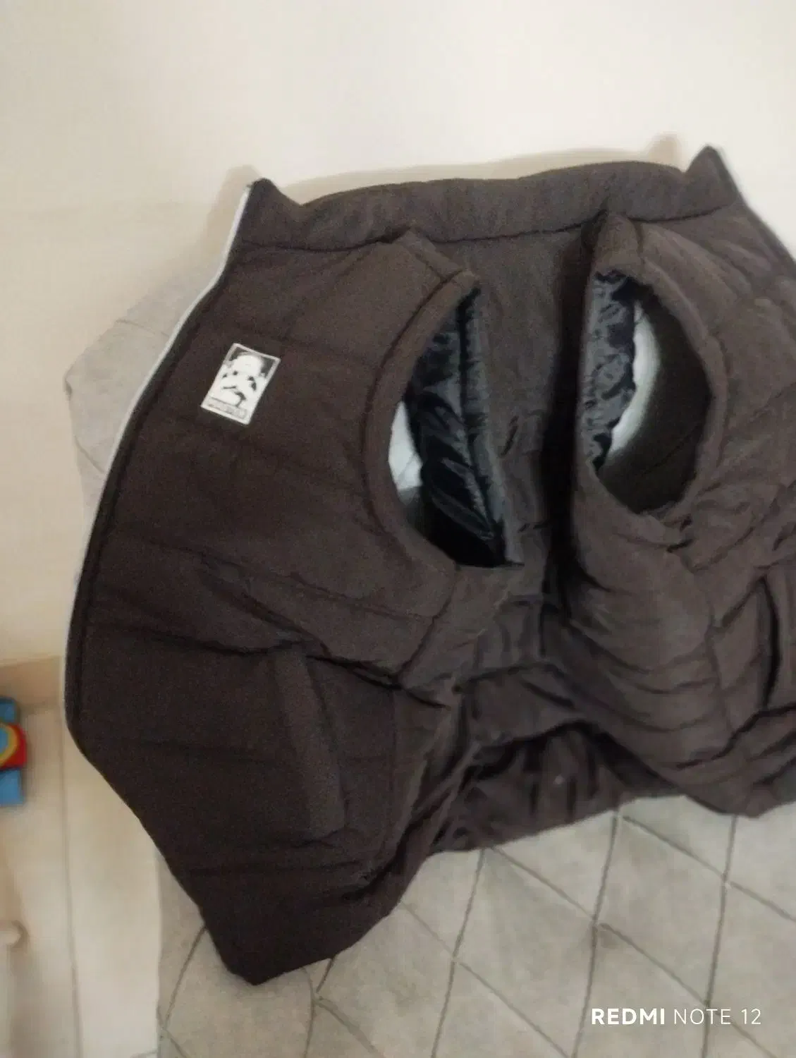 پافراسپورت|لباس|مشهد, فریزی|دیوار