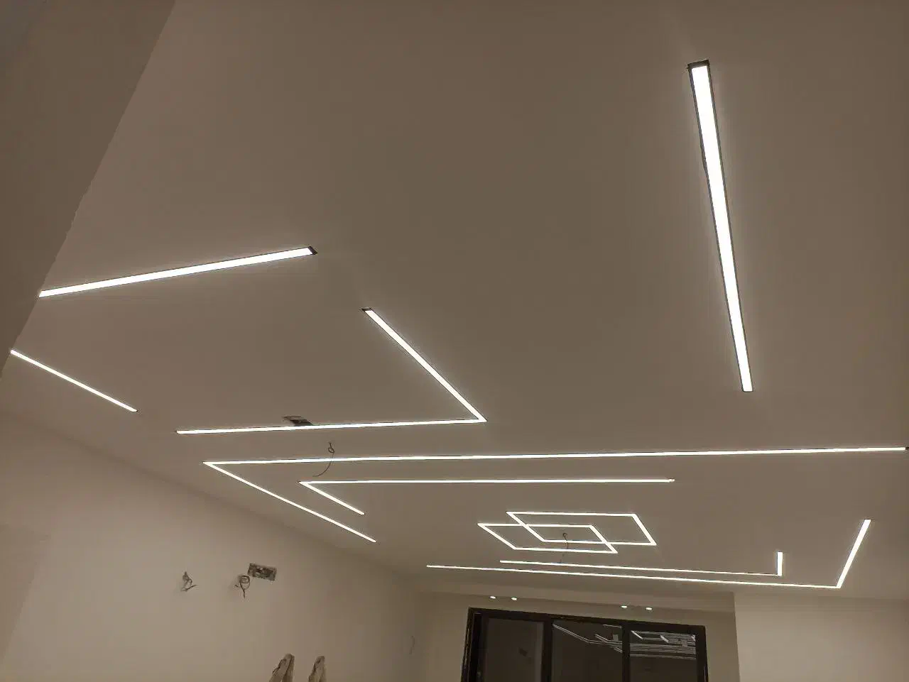 تولید و نصب لاین نوری باضمانت|لامپ و چراغ|مشهد, سعد آباد|دیوار