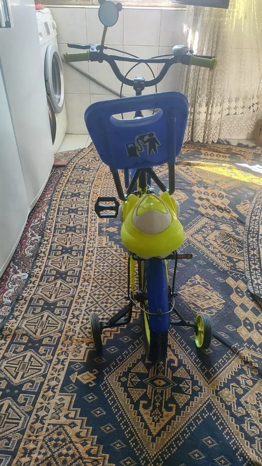 دوچرخه ۱۶|دوچرخه، اسکیت، اسکوتر|قدس, شهر‌قدس|دیوار