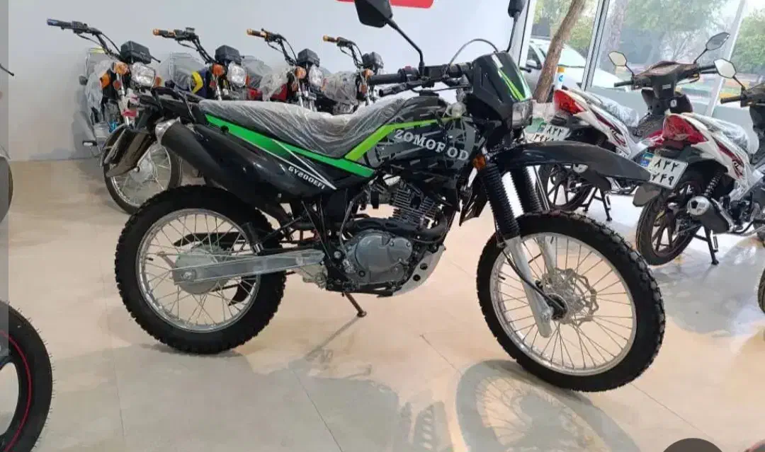 تریل زمرد کویر ۲۰۰ سی سی|موتورسیکلت|بروجرد, |دیوار