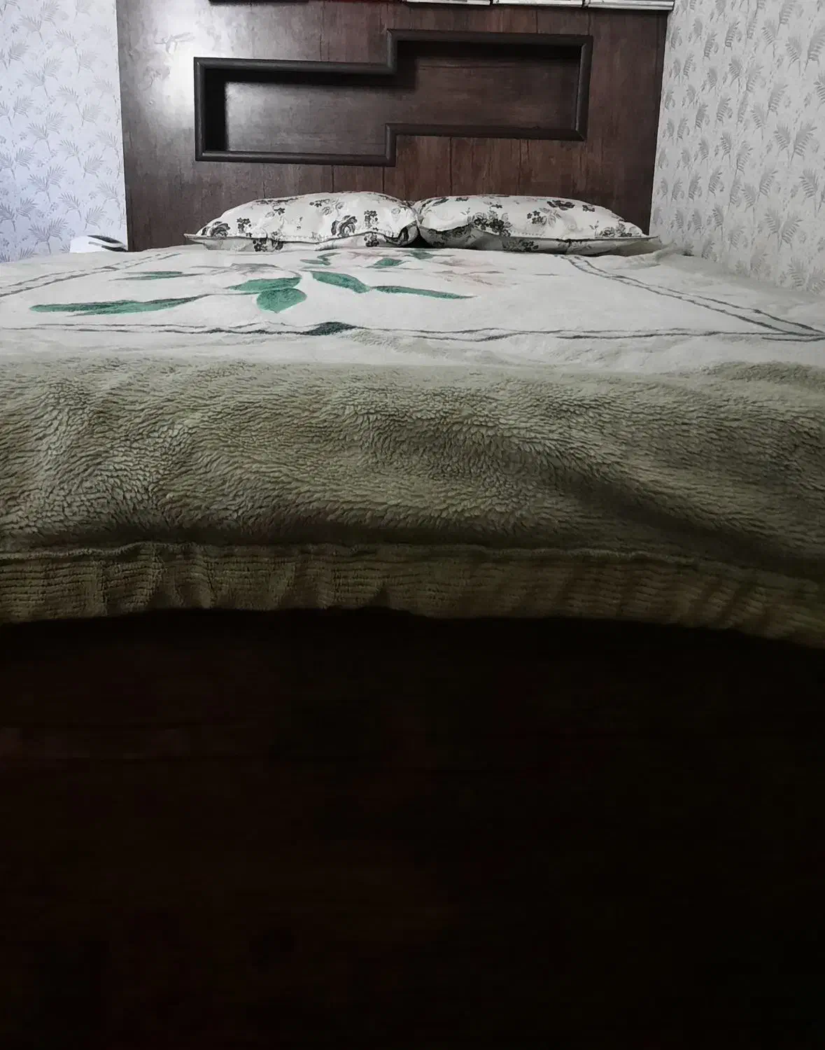 تخت|تخت و سرویس خواب|همدان, |دیوار