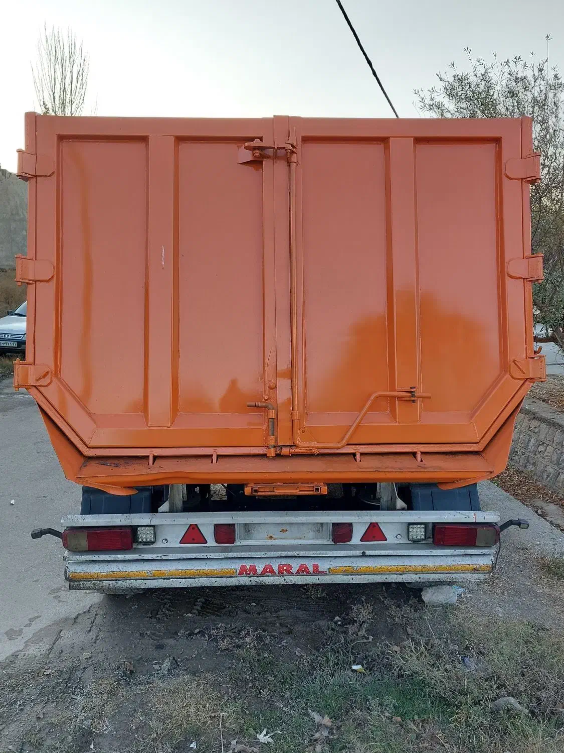 کمپرس|خودرو سنگین|بروجرد, |دیوار