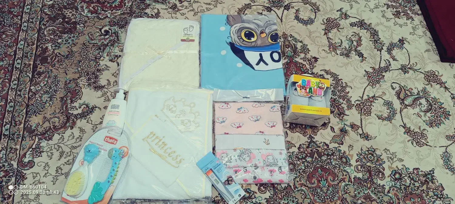 پتو نوزادی و سرویس حوله|اسباب و اثاث بچه|زرندیه, |دیوار