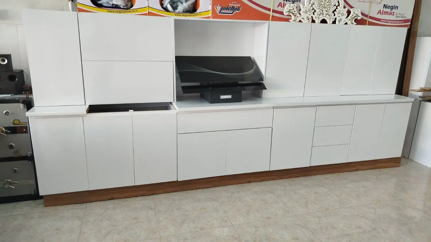 تولیدی کابینت اماده هیراد فروش با چک صیادی معتبر|مصالح و تجهیزات ساختمان|قروه, |دیوار