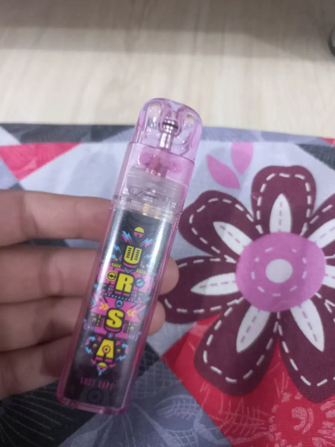 پاد|زیورآلات و اکسسوری|رباط‌کریم, رباط‌کریم|دیوار