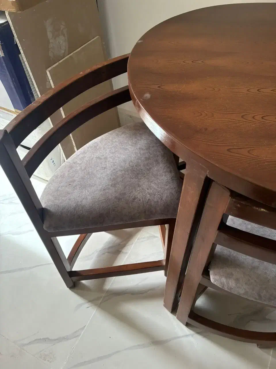 میز نهار خوری|میز و صندلی غذاخوری|زاهدان, |دیوار