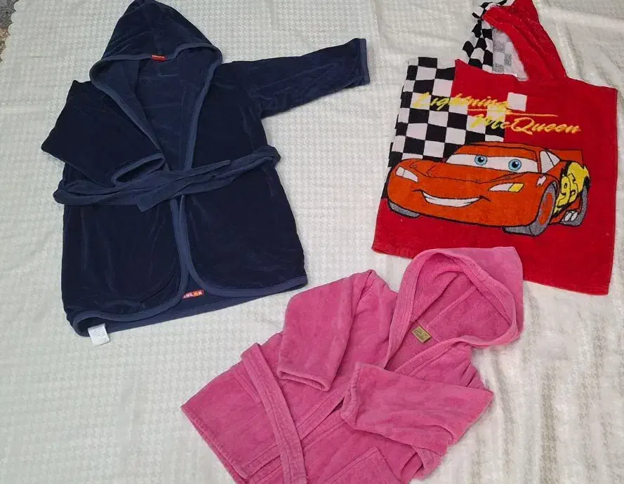 حوله تن پوش مخمل دورو مک کوئین ساحلی|اسباب و اثاث بچه|ری, دولتآباد|دیوار