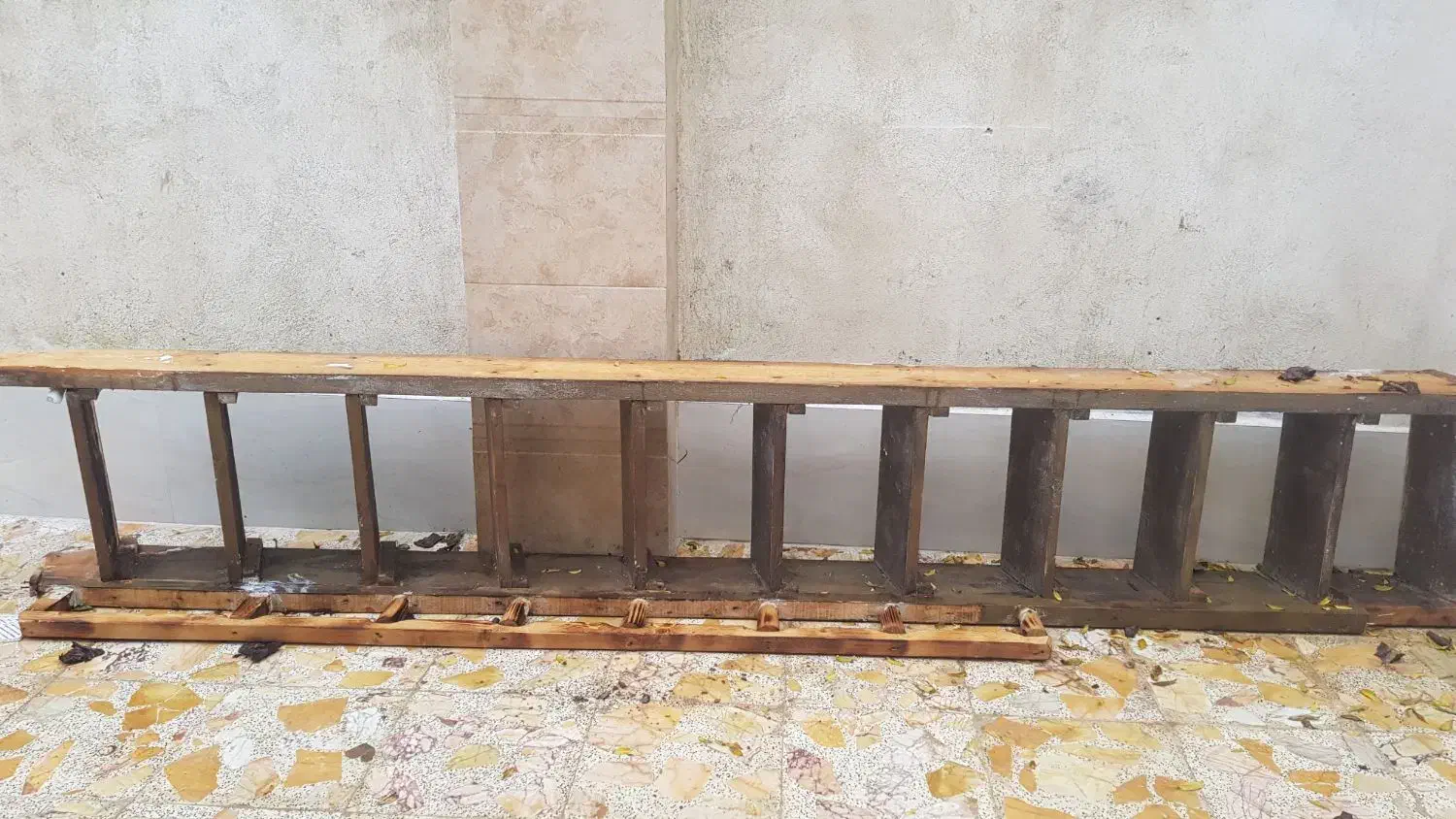 نردبان چوبی راش|مصالح و تجهیزات ساختمان|رشت, احمد گوراب|دیوار