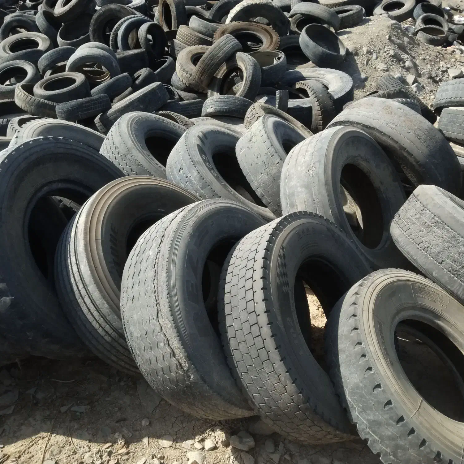 خریدار لاستیک ماشین های تویوتاودهتن دسته دوم|فعالیت داوطلبانه|سراوان, |دیوار